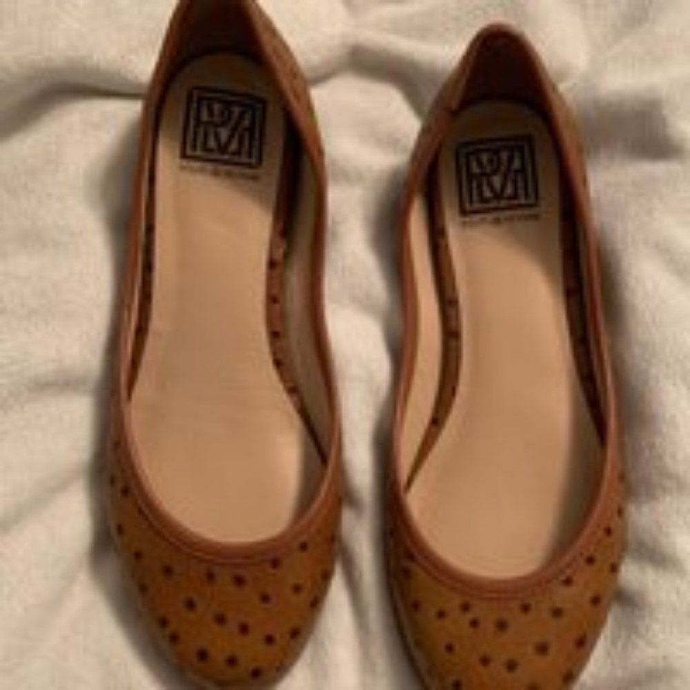 Pour La Victoire Flats - Size 6.5